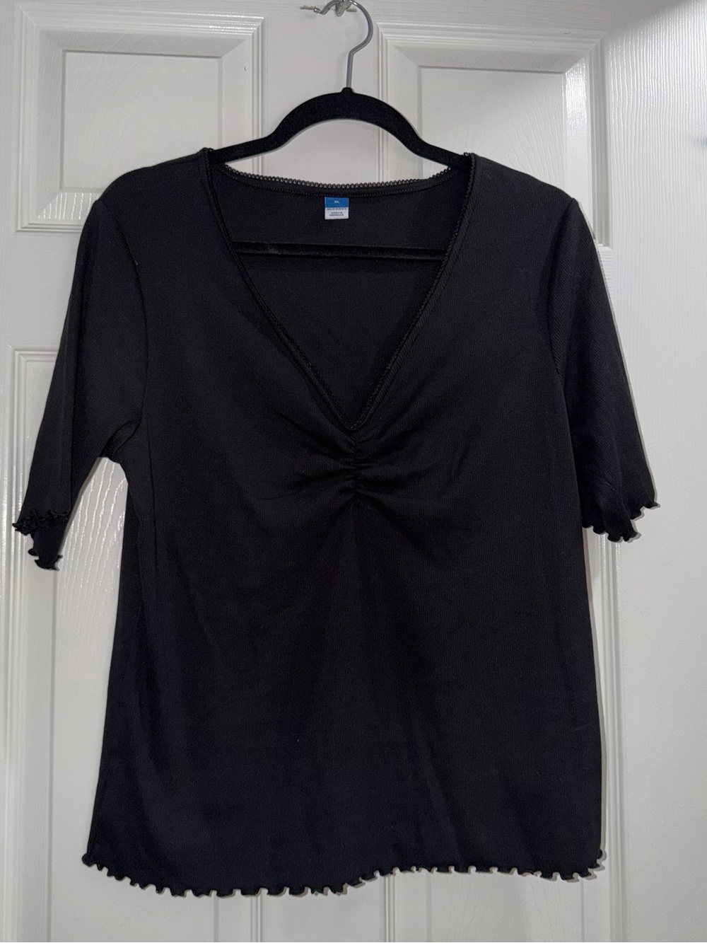 Old Navy Black V-Neck Short Sleeve Ruched Top NWOT